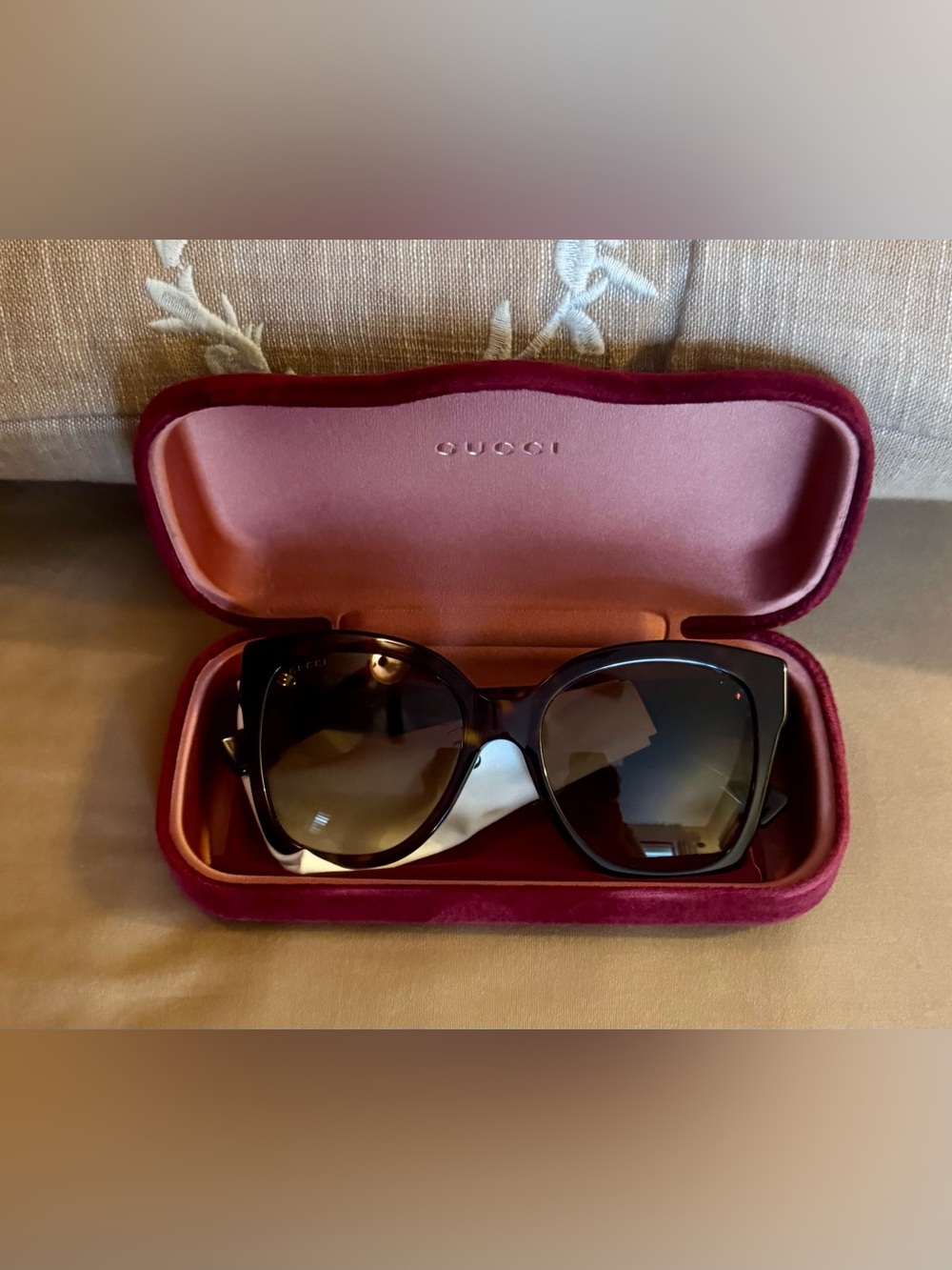 Gucci Women's Oversized Sunglasses in Brown Gradient with Black Frame